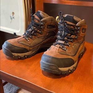 Hi-Tec Men's Dual-Tone Hiking Boots Size 8W